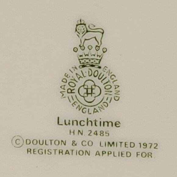 Royal Doulton Lunchtime Figurine HN2485 - Picture 9 of 9